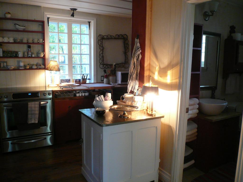La Maison Ancestrale Guerard Saint-Laurent-de-l'ile d'Orleans 객실 사진