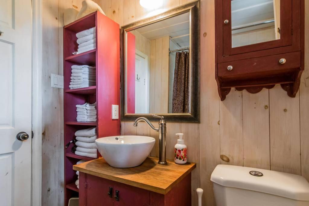 La Maison Ancestrale Guerard Saint-Laurent-de-l'ile d'Orleans 외부 사진